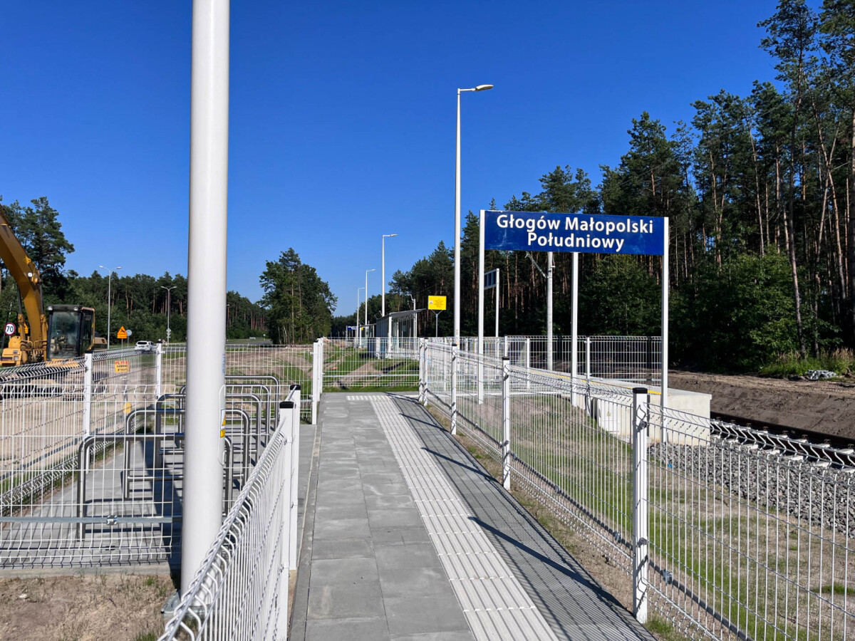 Budowa linii kolejowej z Rzeszowa na lotnisko w Jasionce [sierpień 2023]